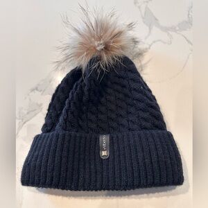 Black Knit Pom-Pom Beanie fleece lining